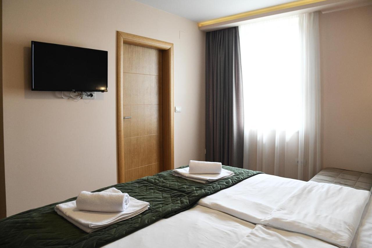 Hotel Garden نوفي ساد المظهر الخارجي الصورة